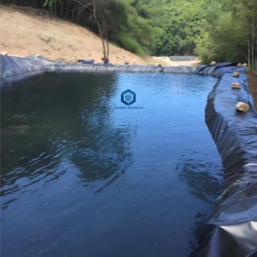 鱼塘铺设防渗土工膜的注意事项